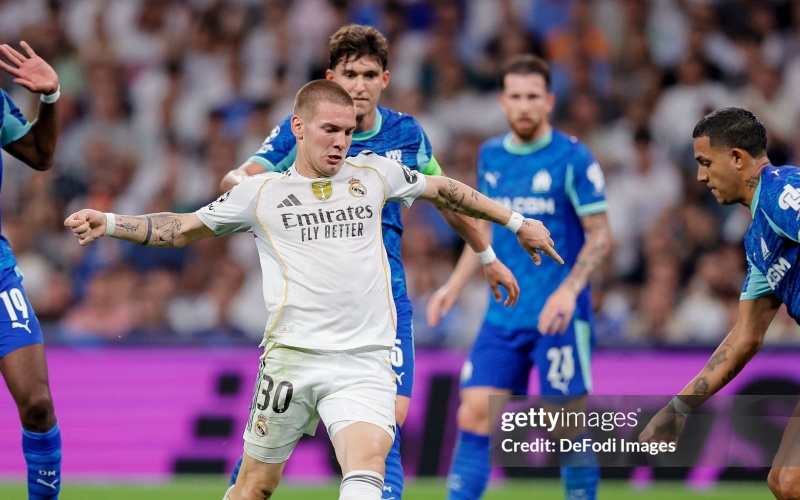 mastantuono-con-rat-tre-nhung-thi-dau-dinh-dac Mastantuono còn rất trẻ nhưng thi đấu đỉnh đạc.