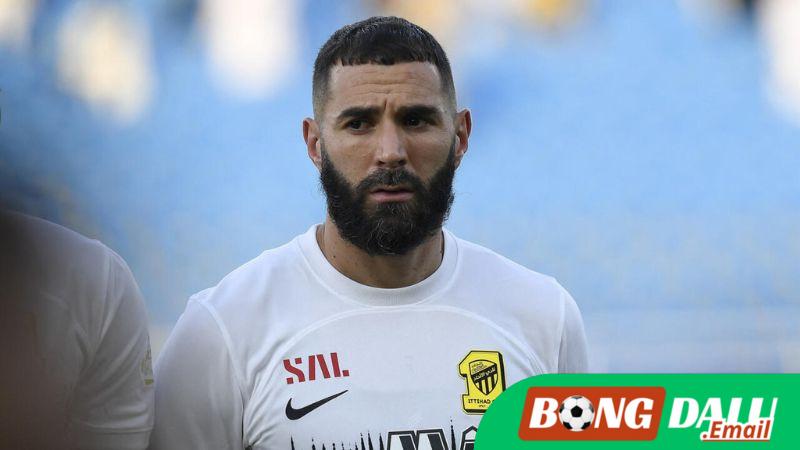 Mourinho phủ nhận tin đồn tái hợp Benzema