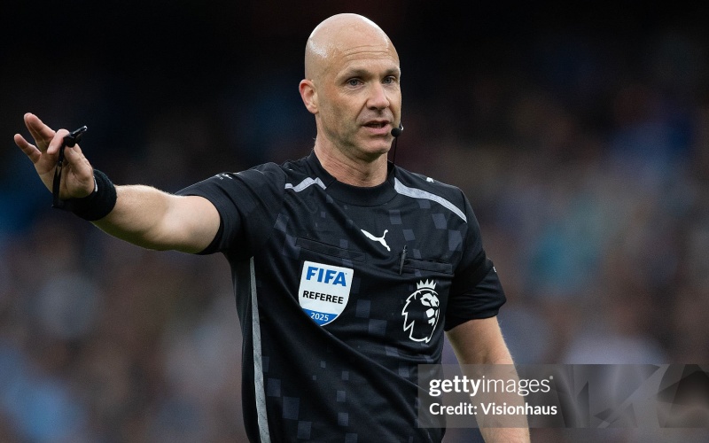 trong-tai-la-nguoi-co-quyen-kiem-soat-toan-bo-thoi-gian Trọng tài là người có quyền kiểm soát toàn bộ thời gian.